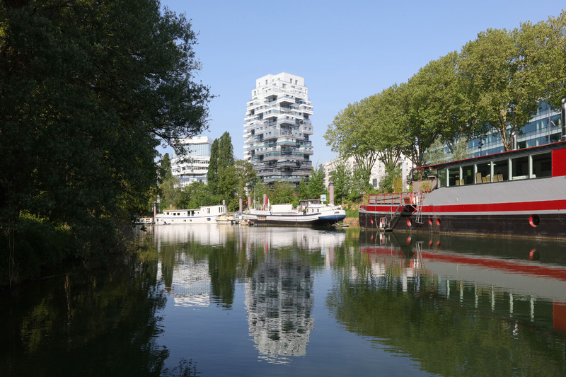 High-rise Houses With Terraces, Issy-Les-Moulinaux — © Loci Anima